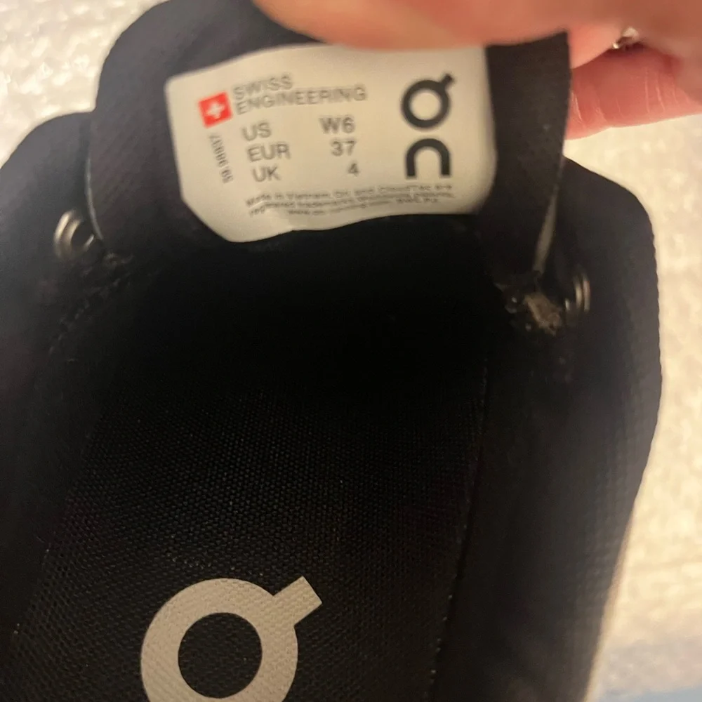 On Cloud Women’s Gray Water Proof Athletic Shoes - Picture 6 of 6